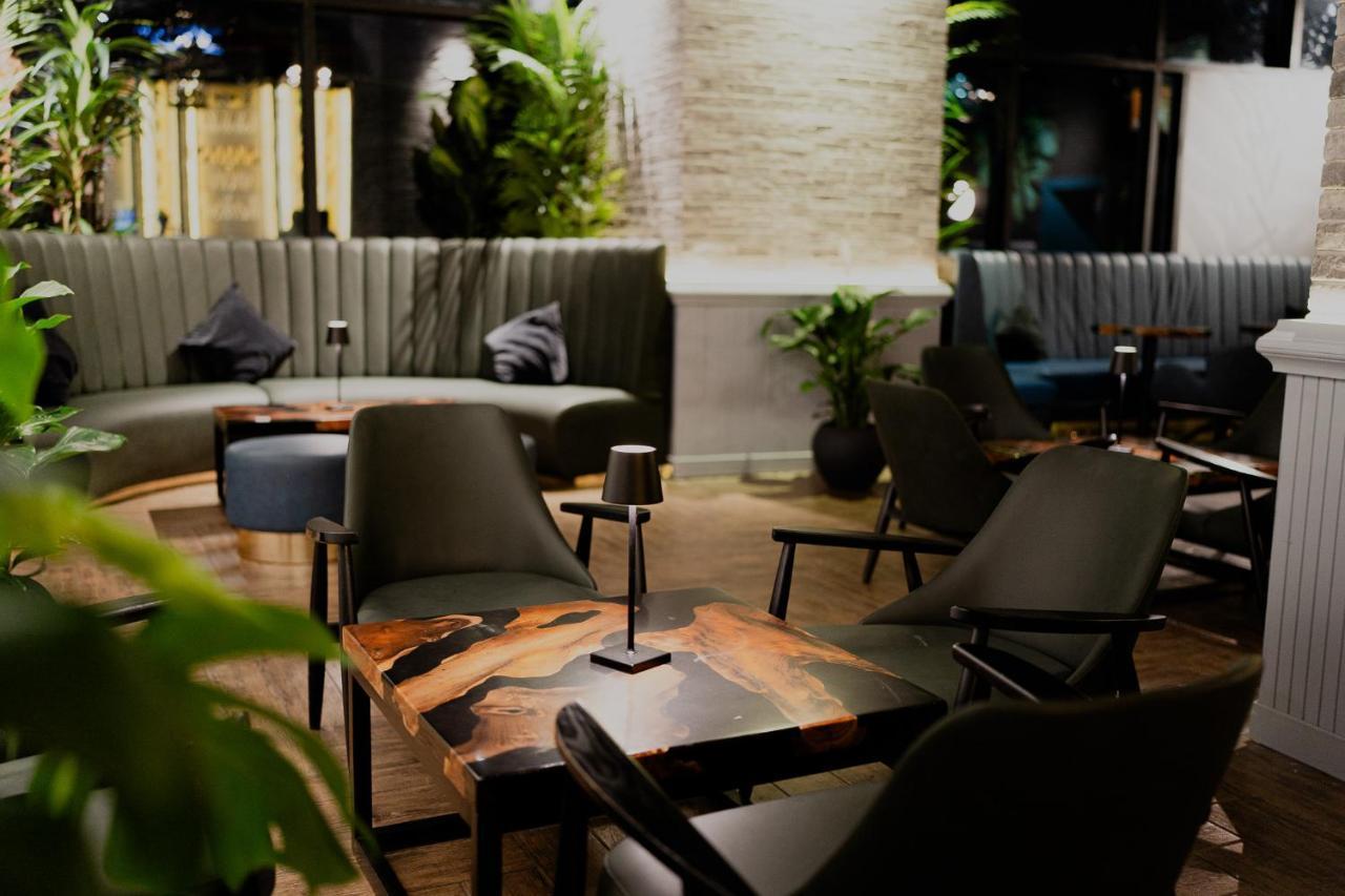 Blue Beach Tower The Walk Jbr Dubai Exterior foto The interior of the restaurant
